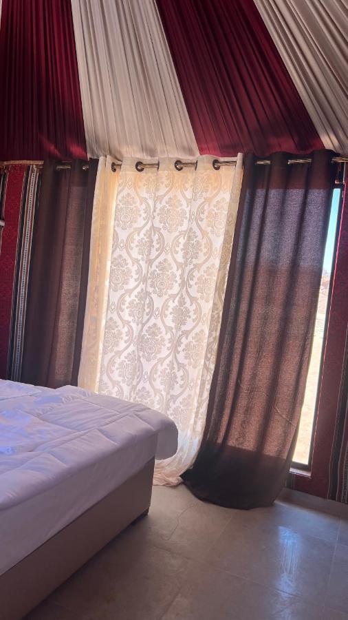 Sunlight Camp Apartamento Wadi Rum Exterior foto