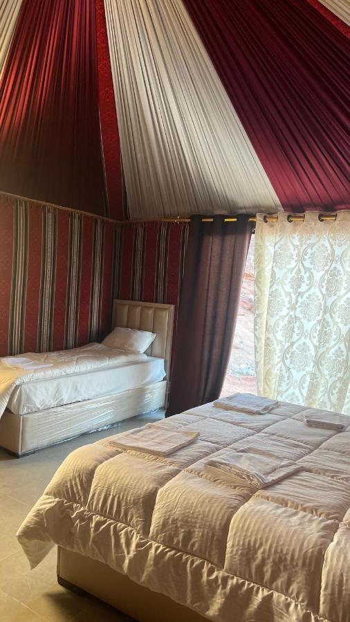 Sunlight Camp Apartamento Wadi Rum Exterior foto