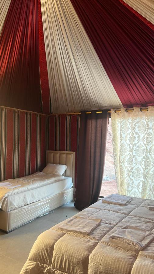 Sunlight Camp Apartamento Wadi Rum Exterior foto