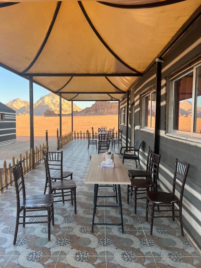 Sunlight Camp Apartamento Wadi Rum Exterior foto