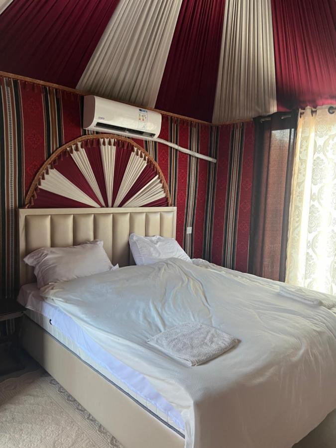 Sunlight Camp Apartamento Wadi Rum Exterior foto