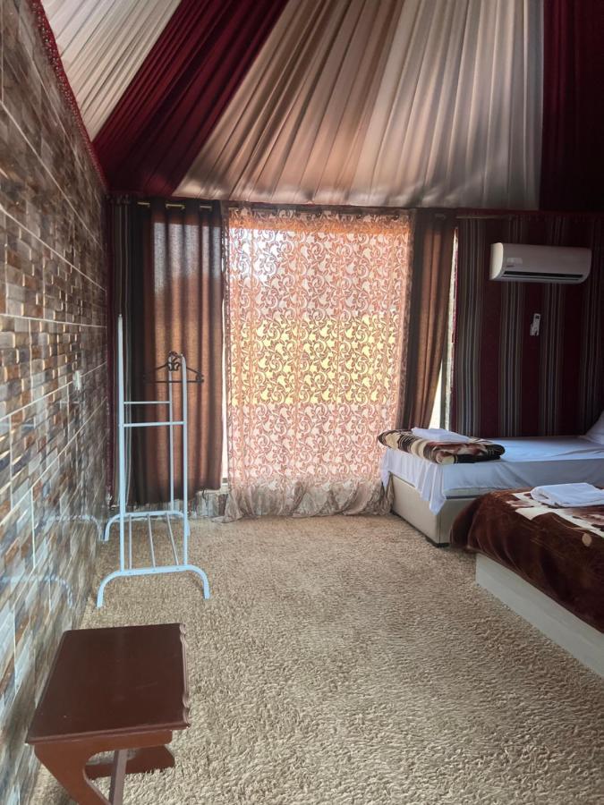 Sunlight Camp Apartamento Wadi Rum Exterior foto