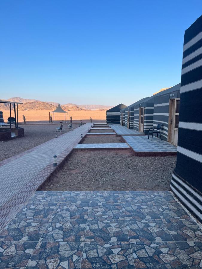 Sunlight Camp Apartamento Wadi Rum Exterior foto